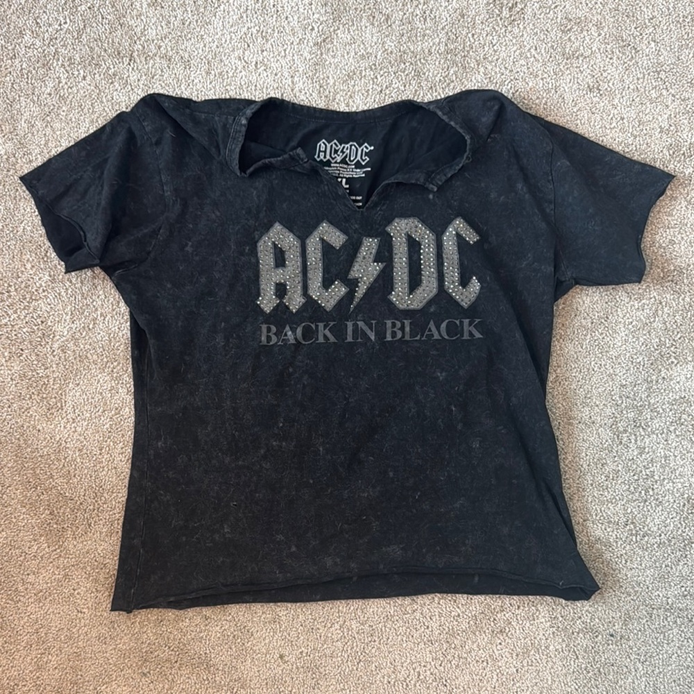 AC/DC Women’s Black Graphic T-Shirt